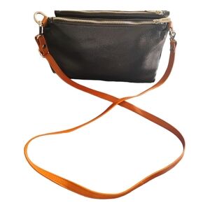 Valentina triple compartment black leather crossbody bag euc